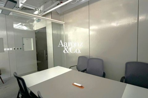 Office in Business Bay, Dubai, UAE 124 sq.m. № 703510 - photo 10