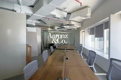 Office in Business Bay, Dubai, UAE 124 sq.m. № 703510 - photo 2