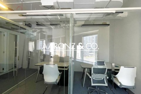 Zyrë në Business Bay, Dubai, Emiratet e Bashkuara Arabe 124 m2. № 703510 - Foto 4