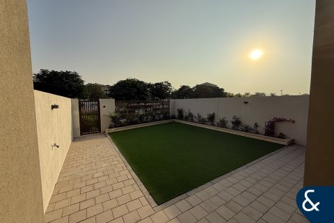 Huvila Dubai Land, Dubai, Arabiemiraatit 3 makuuhuonetta, 166 m2 № 671093 - kuva 20