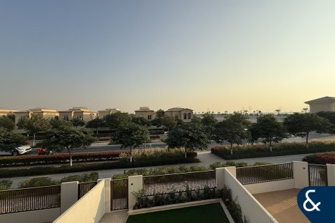 Huvila Dubai Land, Dubai, Arabiemiraatit 3 makuuhuonetta, 166 m2 № 671093 - kuva 23