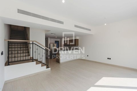 Σπίτι σε Damac Lagoons, Dubai, ΗΑΕ 4 υπνοδωμάτια, 144 τ.μ. Αρ. 768145 - φωτογραφία 2