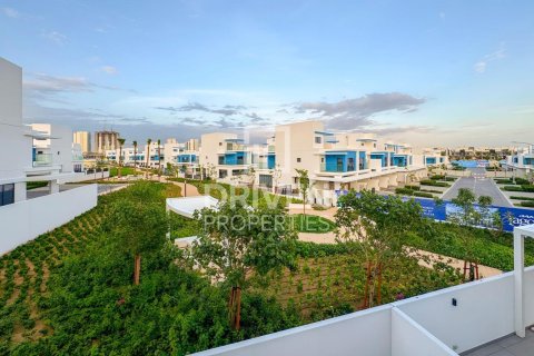 Damac Lagoons, Dubai, संयुक्त अरब अमीरात में टाउनहाउस, 4 बेडरूम, 144 वर्ग मीटर, संख्या 768144 - फ़ोटो 1