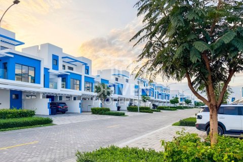 Damac Lagoons, Dubai, संयुक्त अरब अमीरात में टाउनहाउस, 4 बेडरूम, 144 वर्ग मीटर, संख्या 768144 - फ़ोटो 20