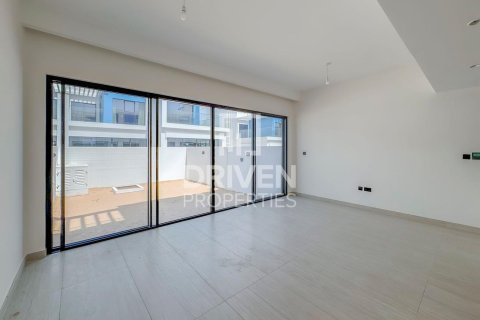 Damac Lagoons, Dubai, UAE의 임대용 타운하우스 침실 3개, 144제곱미터 번호 768142 - 사진 4
