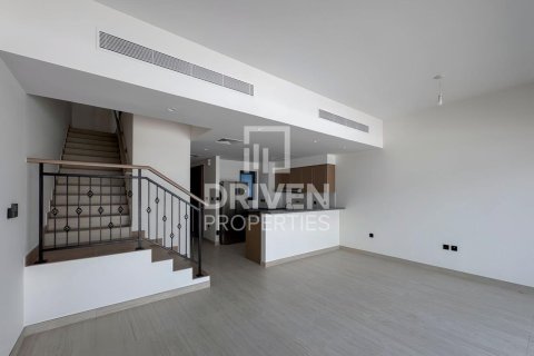 Damac Lagoons, Dubai, UAE의 임대용 타운하우스 침실 3개, 144제곱미터 번호 768142 - 사진 7