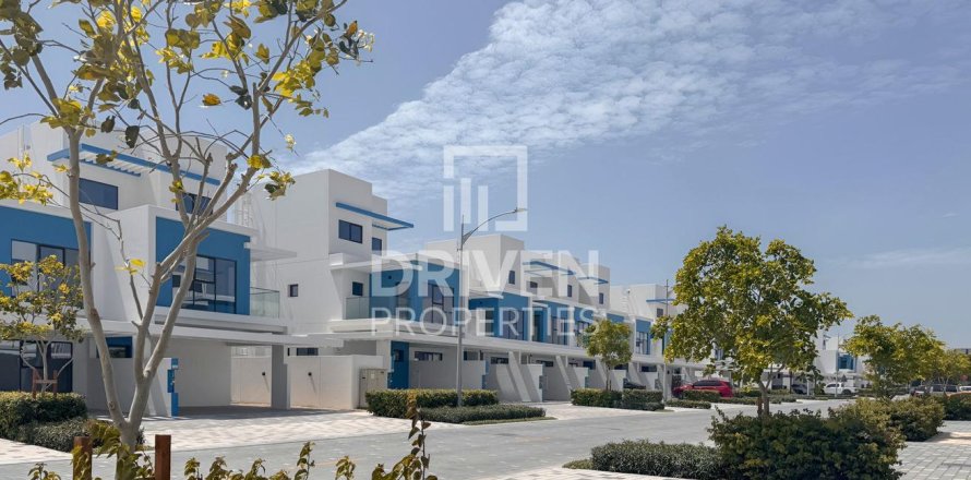 Kamienica w Damac Lagoons, Dubai, ZEA 3 sypialnie, 144 mkw. nr 768142