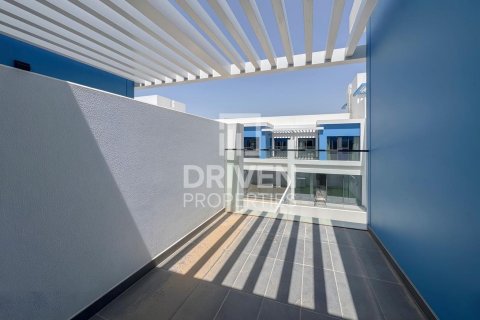 Damac Lagoons, Dubai, UAE의 임대용 타운하우스 침실 3개, 144제곱미터 번호 768142 - 사진 2