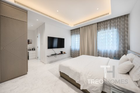 Villa in Meadows, Dubai, UAE 5 bedrooms, 465 sq.m. № 586350 - photo 22