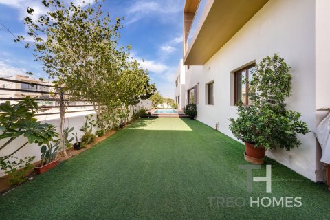 Vila di Jumeirah Park, Dubai, UEA 7 kamar tidur, 578 m2 nomor 586351 - foto 16