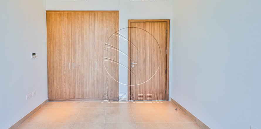 Villa i Yas Island, Abu Dhabi, UAE 4 soveværelser, 450 kvm № 700633