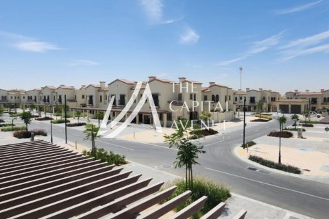 Shtëpi në qytet në Khalifa City, Abu Dhabi, Emiratet e Bashkuara Arabe 3 dhoma gjumi, 150 m2. № 604896 - Foto 1