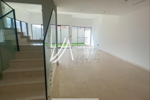 Villa sa Al Salam Street, Abu Dhabi, UAE 5 silid-tulugan, 326 sq.m. № 604914 - larawan 2