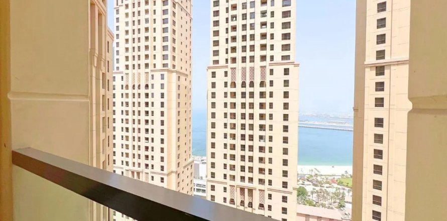 Korter asukohaga Dubai, AÜE: 3 magamistoaga, 177.5 m² Nr 645698