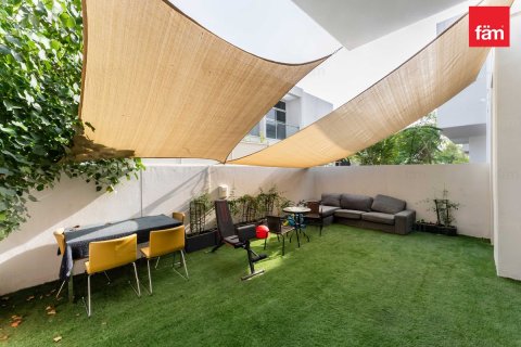 Shtëpi në qytet në Dubai, Emiratet e Bashkuara Arabe 3 dhoma gjumi, 187.2 m2. № 687642 - Foto 9