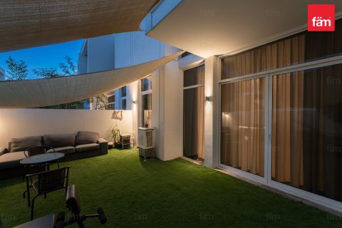 Shtëpi në qytet në Dubai, Emiratet e Bashkuara Arabe 3 dhoma gjumi, 187.2 m2. № 687642 - Foto 5