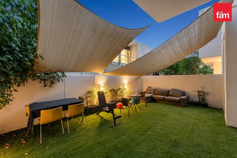 Shtëpi në qytet në Dubai, Emiratet e Bashkuara Arabe 3 dhoma gjumi, 187.2 m2. № 687642 - Foto 8