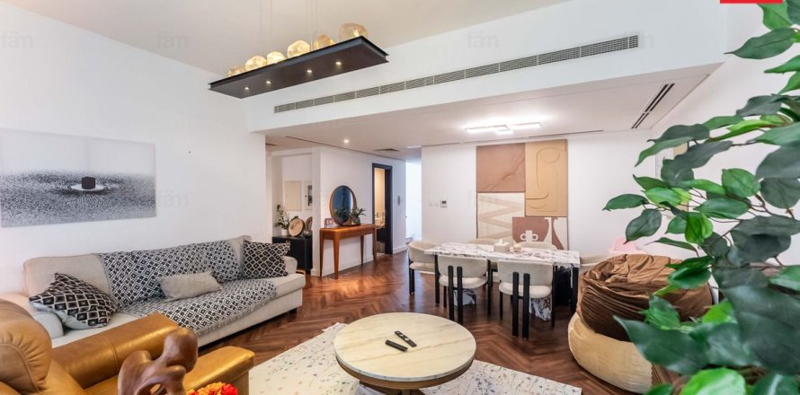 Shtëpi në qytet në Dubai, Emiratet e Bashkuara Arabe 3 dhoma gjumi, 187.2 m2. № 687642