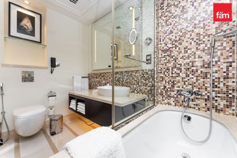 Appartement te huur in Downtown Dubai (Downtown Burj Dubai), Dubai, VAE 1 slaapkamer, 74 vr.m., nr 702335 - foto 17