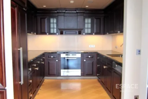 Apartamento en alquiler en Downtown Dubai (Downtown Burj Dubai), Dubai, EAU 2 dormitorios, 174 m2 № 661369 - foto 4