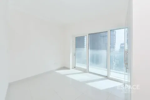 Apartemen di DAMAC HEIGHTS di Dubai Marina, UEA 3 kamar tidur, 181 m2 nomor 661373 - foto 3
