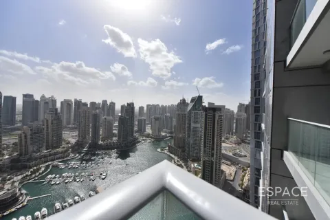 Apartemen di DAMAC HEIGHTS di Dubai Marina, UEA 3 kamar tidur, 181 m2 nomor 661373 - foto 13