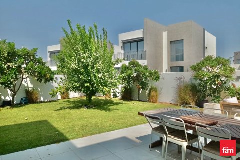 Villa in Dubai, UAE 4 bedrooms, 546.9 sq.m. № 645726 - photo 18