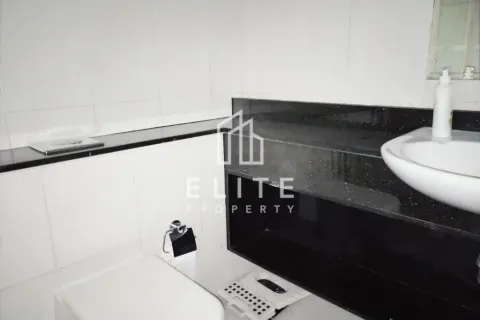 Apartment til salg i Dubai, UAE 2 soveværelser, 105 kvm № 646516 - foto 12