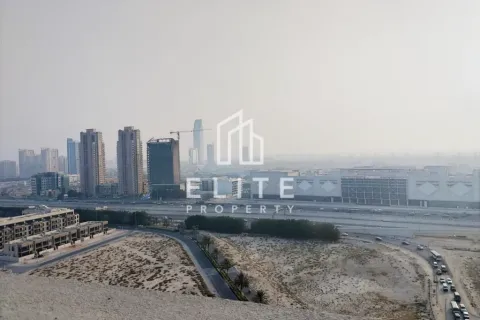 Apartment til salg i Dubai, UAE 2 soveværelser, 105 kvm № 646516 - foto 16