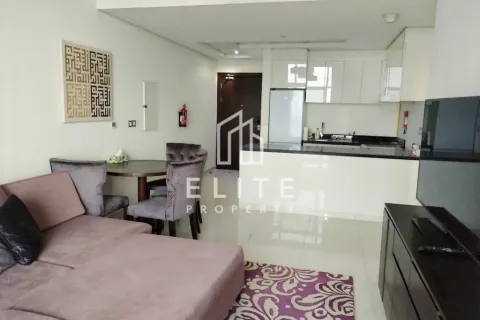 Apartment til salg i Dubai, UAE 2 soveværelser, 105 kvm № 646516 - foto 2