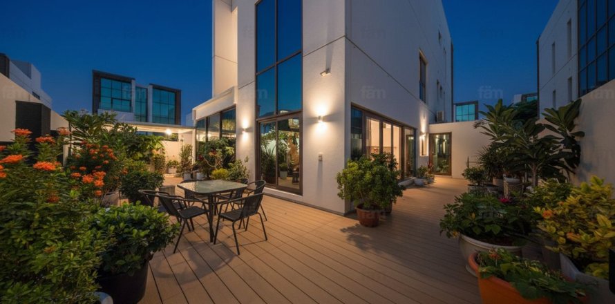 Villa Meydan, Dubaijā, AAE 6 istabas, 519.8 m2 Nr. 544865