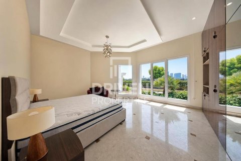 וילה להשכרה ב Emirates Hills, Dubai, איחוד האמירויות  1887.98 מ"ר, מספר 759616 - תמונה 10