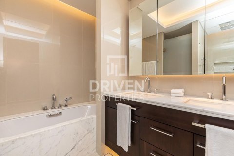 Apartment in Downtown Dubai (Downtown Burj Dubai), Dubai, UAE 2 bedrooms, 157.94 sq.m. № 759615 - photo 23