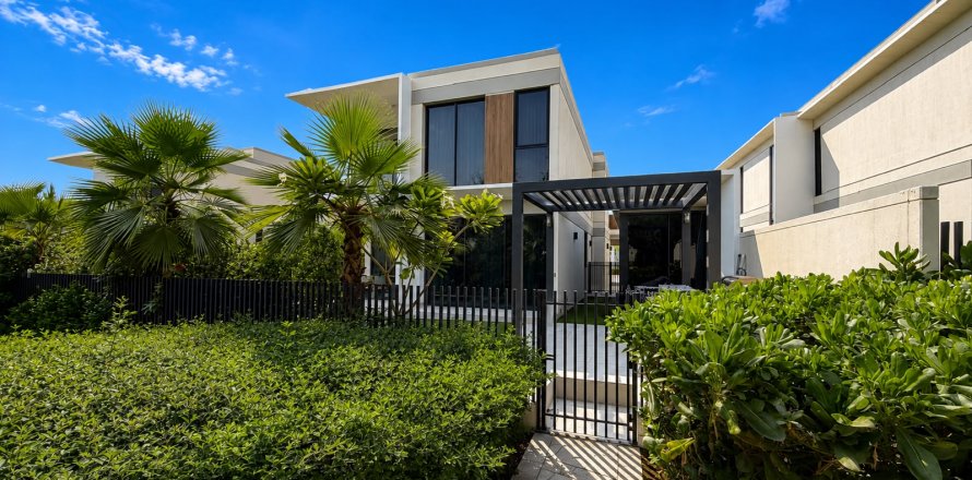 Vila v Tilal Al Ghaf, Dubai, SAE 4 spálne, 449.46 m2 č. 748443