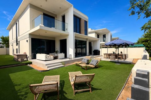 Βίλα σε Tilal Al Ghaf, Dubai, ΗΑΕ 4 υπνοδωμάτια, 464.24 τ.μ. Αρ. 748445