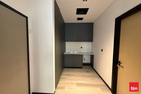 Huvila Al Furjan, Dubai, Arabiemiraatit 5 makuuhuonetta, 600 m2 № 694049 - kuva 10