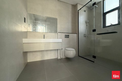 Huvila Al Furjan, Dubai, Arabiemiraatit 5 makuuhuonetta, 600 m2 № 694049 - kuva 11