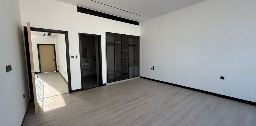 Villa sa Al Furjan, Dubai, UAE 5 silid-tulugan, 600 sq.m. № 694049