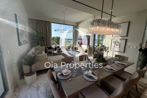Vila di Abu Dhabi, UAE 5 bilik tidur, 454 meter persegi № 609536 - foto 9