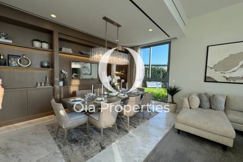 Vila di Abu Dhabi, UAE 5 bilik tidur, 454 meter persegi № 609536 - foto 4