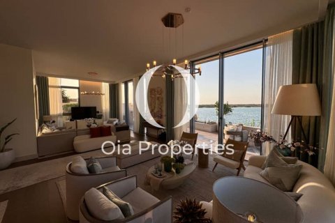 Vila di Abu Dhabi, UAE 5 bilik tidur, 454 meter persegi № 609536 - foto 13