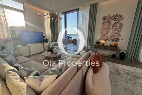 Vila di Abu Dhabi, UAE 5 bilik tidur, 454 meter persegi № 609536 - foto 12
