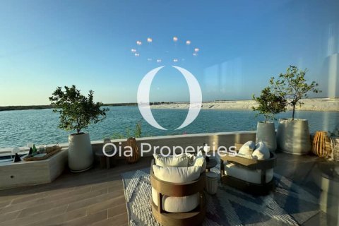Vila di Abu Dhabi, UAE 5 bilik tidur, 454 meter persegi № 609536 - foto 1