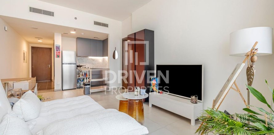 Jumeirah Village Circle, Dubai, UAE의 아파트 침실 1개, 75.53제곱미터 번호 743805