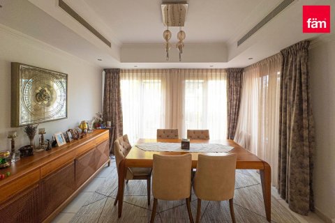 Vilë në Dubai, Emiratet e Bashkuara Arabe 4 dhoma gjumi, 368.6 m2. № 722452 - Foto 13