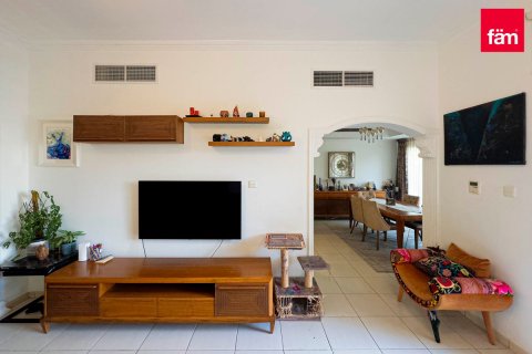 Huvila Dubai, Arabiemiraatit 4 makuuhuonetta, 368.6 m2 № 722452