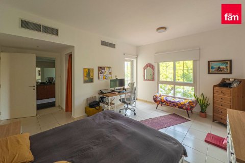 Vilë në Dubai, Emiratet e Bashkuara Arabe 4 dhoma gjumi, 368.6 m2. № 722452 - Foto 11