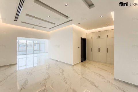 Villa para arrendamento em Al Barsha, Dubai, EAU 3 quartos, 1318.7 m2 № 678147 - foto 28