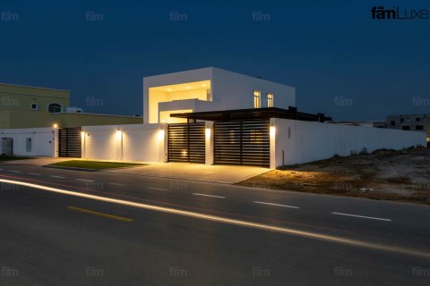 Villa para arrendamento em Al Barsha, Dubai, EAU 3 quartos, 1318.7 m2 № 678147 - foto 29