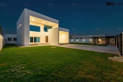 Al Barsha, Dubai, संयुक्त अरब अमीरात में विला, 3 बेडरूम, 1318.7 वर्ग मीटर, संख्या 678147